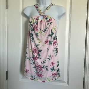 Eye-catching Torrid floral top NWT